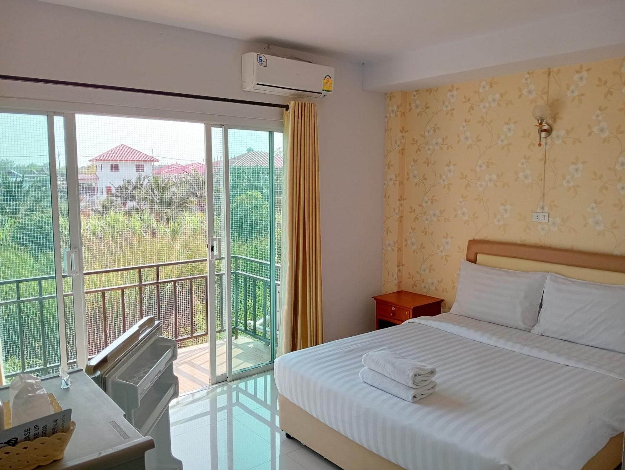 Hotela Boutique Resort 素攀武里 外观 照片